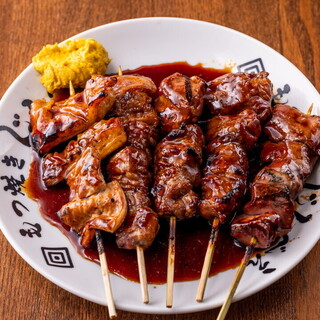 じんべえ名物！毎日手打ちする新鮮なもつ焼き